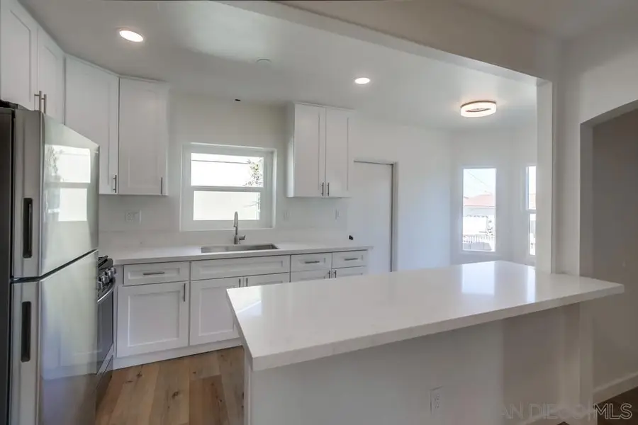 4132 Division, San Diego, CA 92113 - #3