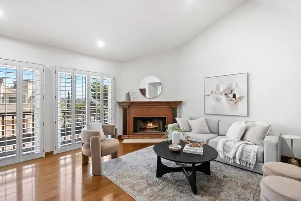 6998 Camino Degrazia, San Diego, CA 92111