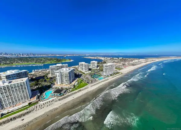1760 Avenida Del Mundo #101 & 110, Coronado, CA 92118