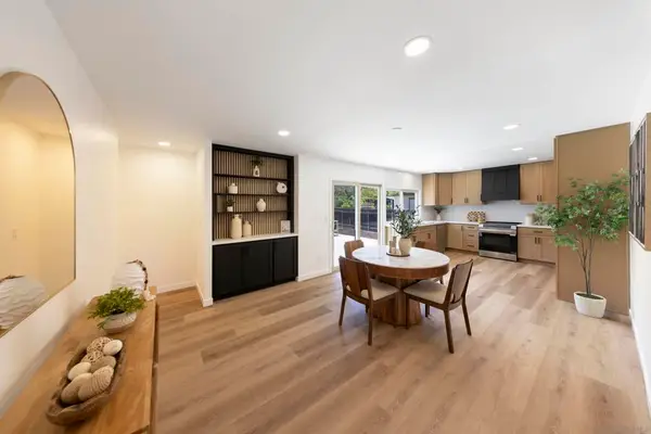 7225 Laura Ct, San Diego, CA 92120