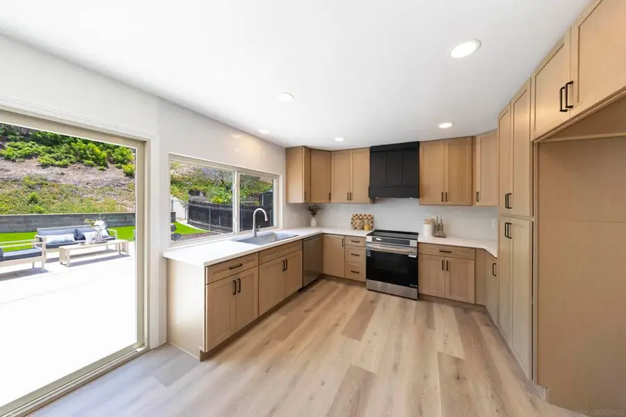 7225 Laura Ct, San Diego, CA 92120 - #3