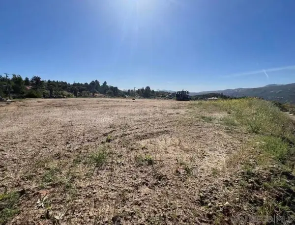 2824 Via Asoleado, Alpine, CA 91901