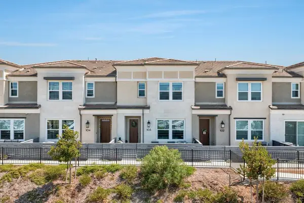 1202 Sunrise View #103, San Marcos, CA 92078