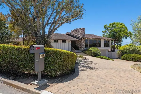 855 Muirlands Drive, La Jolla, CA 92037