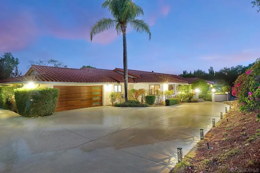 3064 Live Oak Park Rd, Fallbrook, CA 92028 - #3