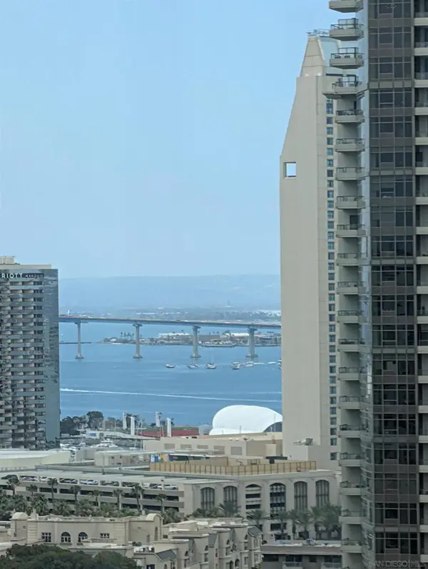 1205 Pacific Highway #2504, San Diego, CA 92101