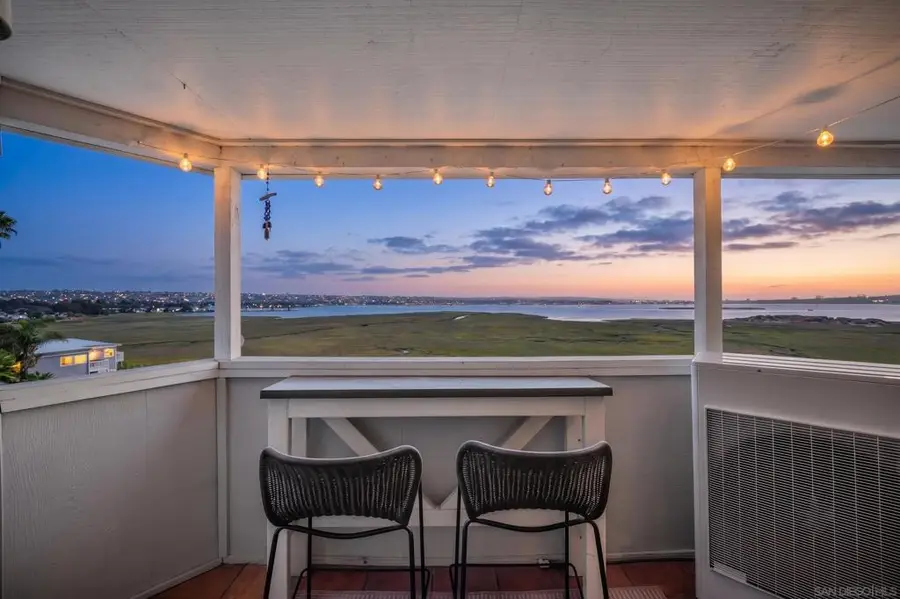 3955 Honeycutt St #202, San Diego, CA 92109 - #3