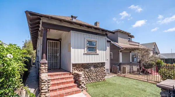 525 25th, San Diego, CA 92102