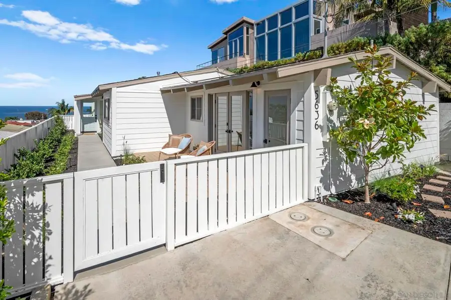 5636 Linda Rosa Ave, La Jolla, CA 92037 - #3