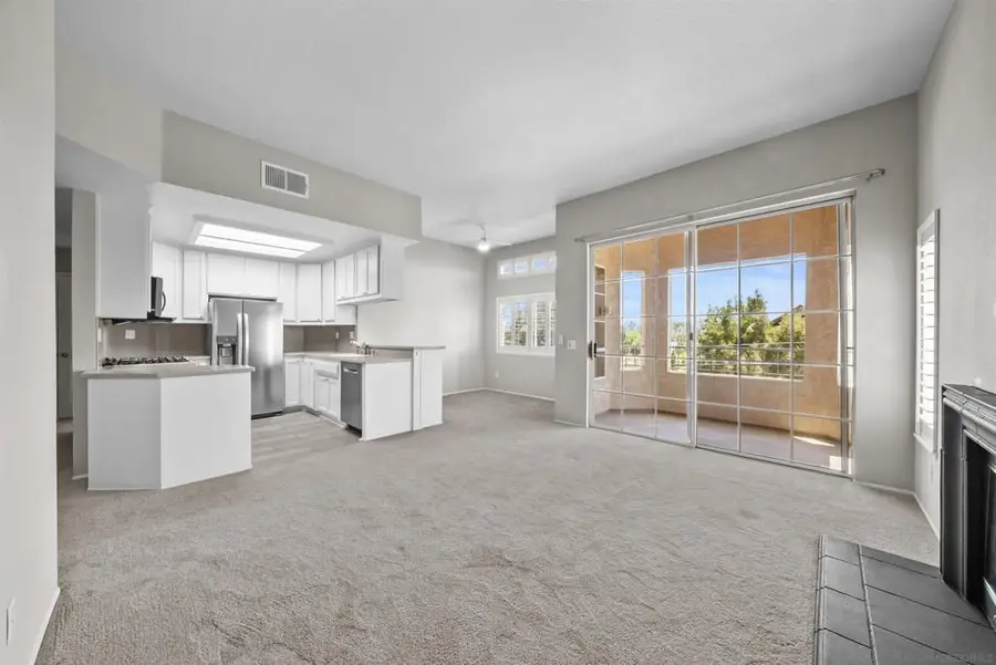 521 Arbor Dr #203, San Diego, CA 92103 - #3