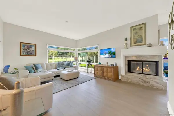 12122 Royal Birkdale Row #103, San Diego, CA 92128