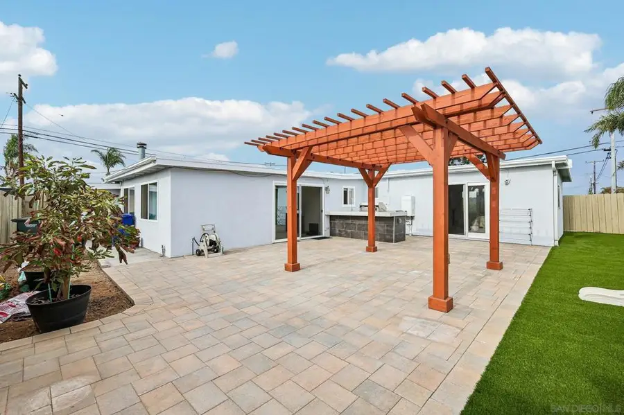 857 Holly Ave, Imperial Beach, CA 91932 - #2