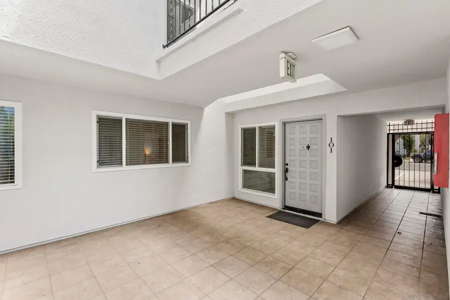 1030 Robinson Ave #101, San Diego, CA 92103 - #2
