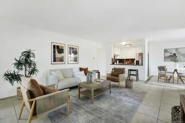 2042 Coolidge #98, San Diego, CA 92111
