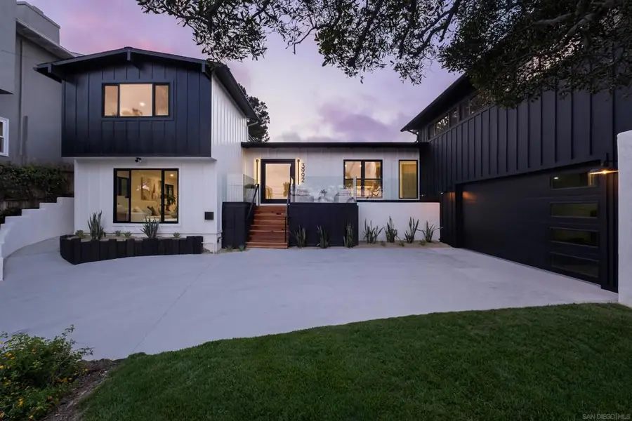 3992 La Cresta, San Diego, CA 92107 - #2