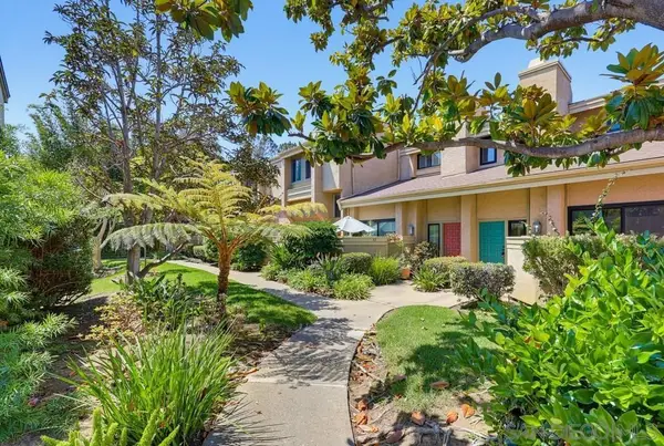 3249 Caminito Eastbluff #31, La Jolla, CA 92037