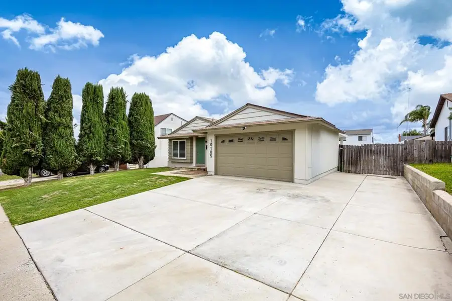10105 Shaggybark Dr, Santee, CA 92071 - #2