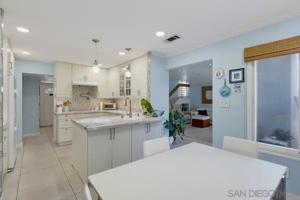 2369 Caminito Seguro, San Diego, CA 92107
