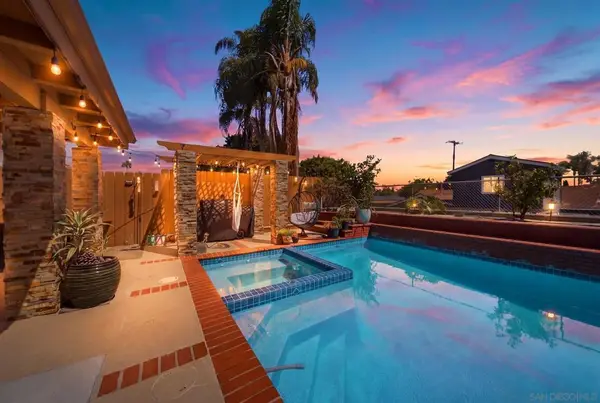 6885 Rockglen Ave, San Diego, CA 92111