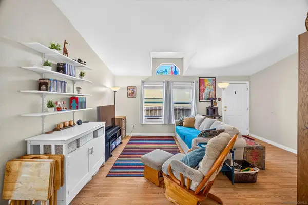 1638 Calavo Rd #35, Fallbrook, CA 92028