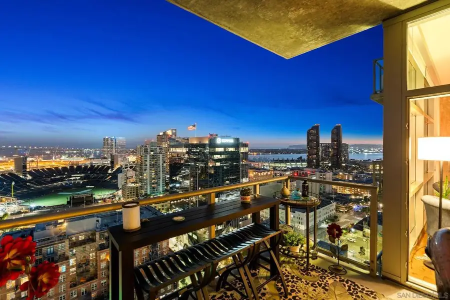 800 The Mark #2406, San Diego, CA 92101 - #2