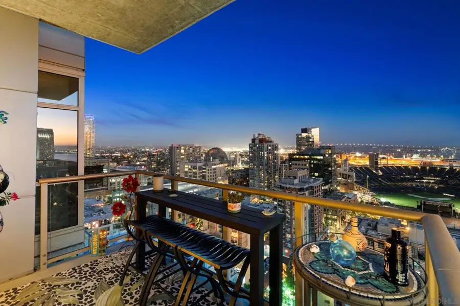 800 The Mark #2406, San Diego, CA 92101 - #3