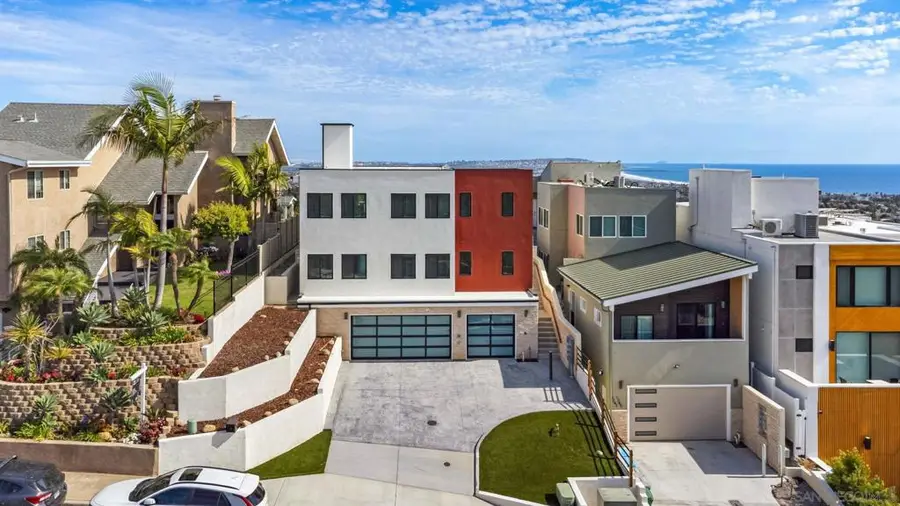 1251 1253 Van Nuys St, San Diego, CA 92109 - #3