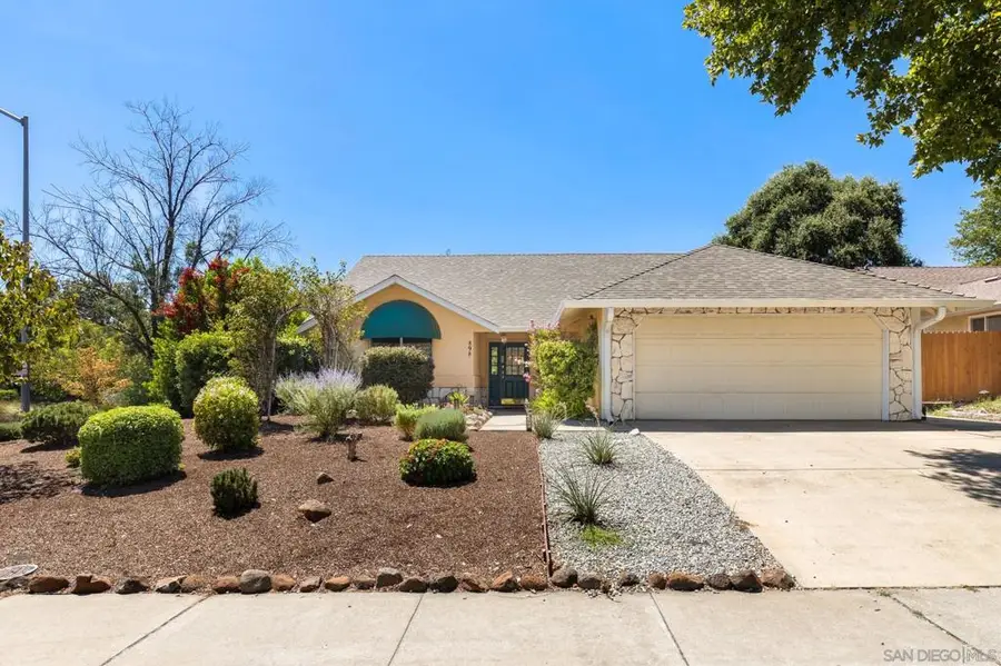 898 Yosemite Drive, Chico, CA 95928 - #2