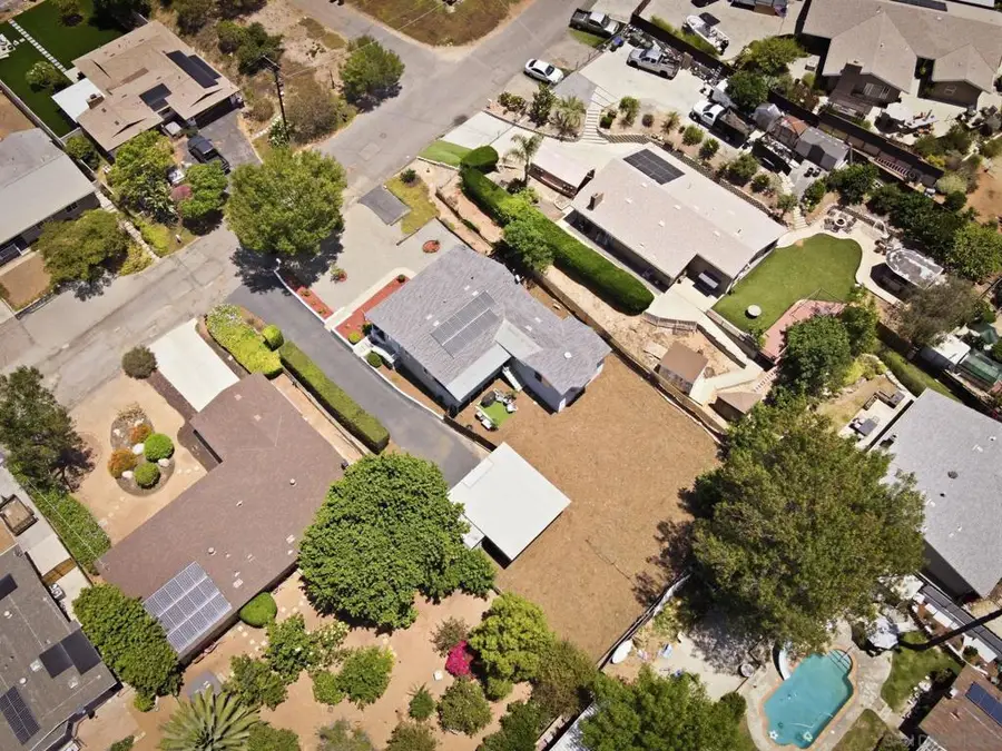125 Encanto Dr., Escondido, CA 92027 - #2