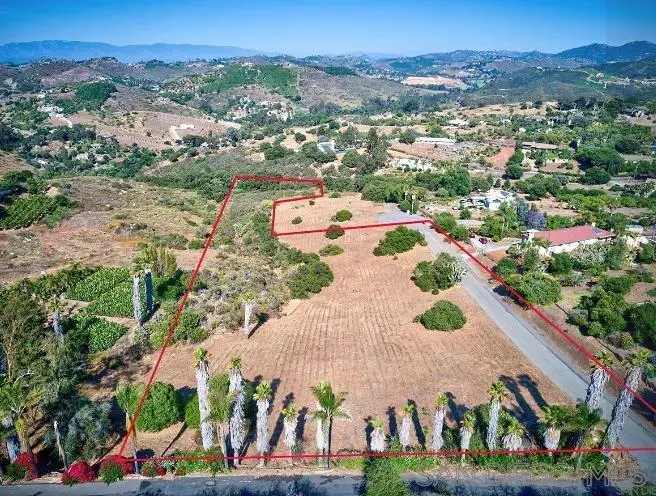 Fairview Dr, Vista, CA 92084 - #2