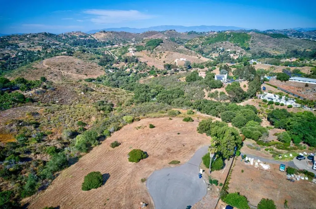 Fairview Dr, Vista, CA 92084 - #1