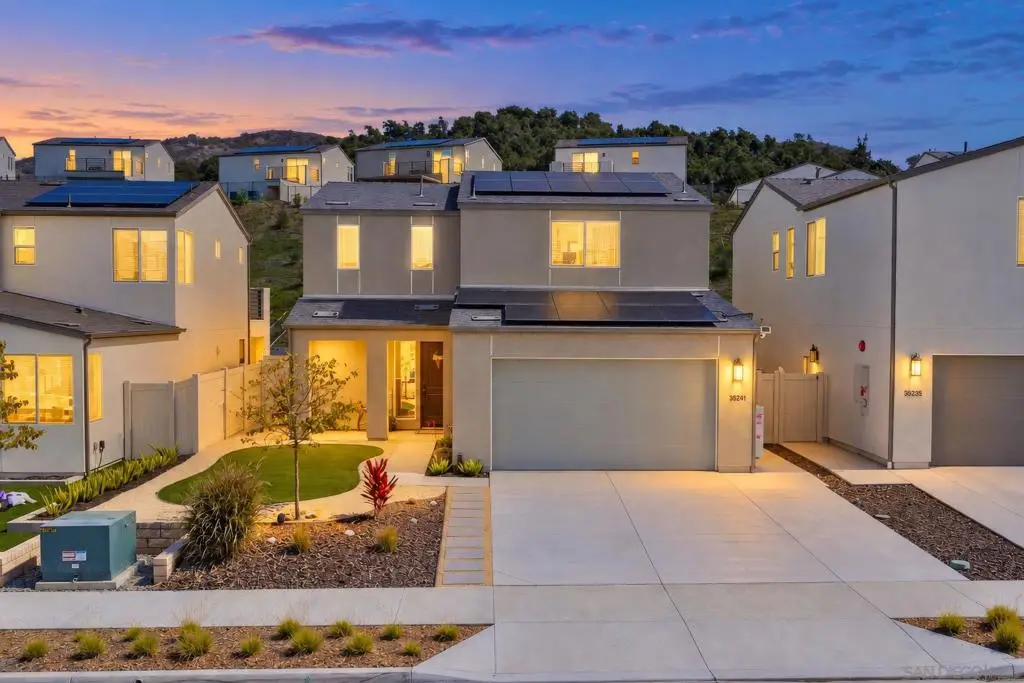 35241 Valencia Pt, Fallbrook, CA 92028 - #1