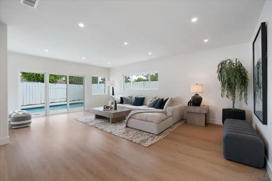 Address Withheld By Seller, San Diego, CA 92122 - #3