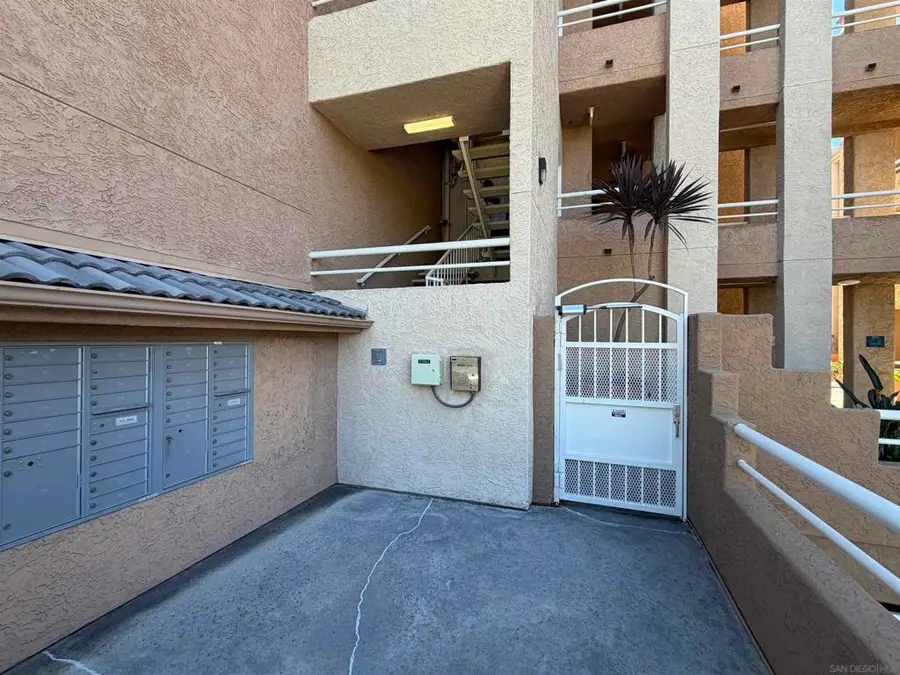 3969 Mahaila #106, San Diego, CA 92122 - #2