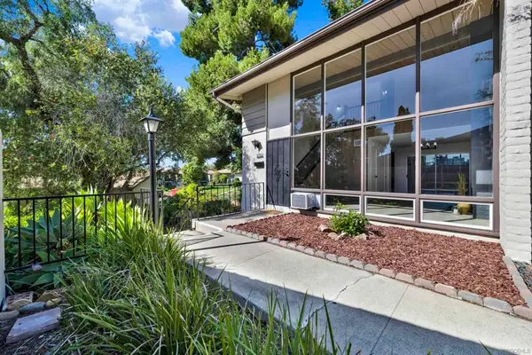 5750 Amaya Dr #20, La Mesa, CA 91942