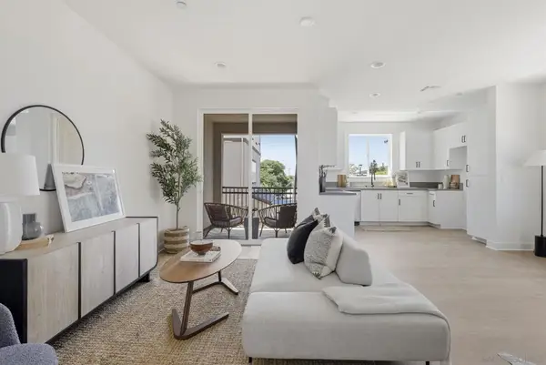 408 Zoey Lane, San Marcos, CA 92069