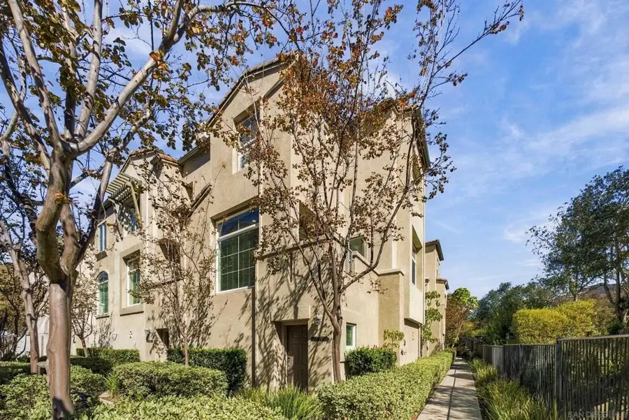 573 Almond Rd, San Marcos, CA 92078 - #3
