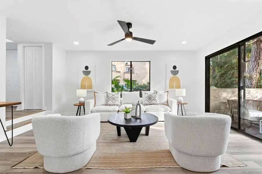 8441 Via Mallorca, La Jolla, CA 92037 - Image #2