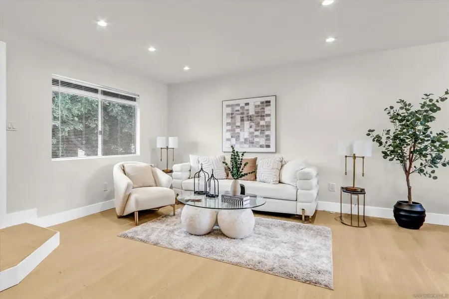 419 N Catalina Ave #4, Pasadena, CA 91106 - Image #3