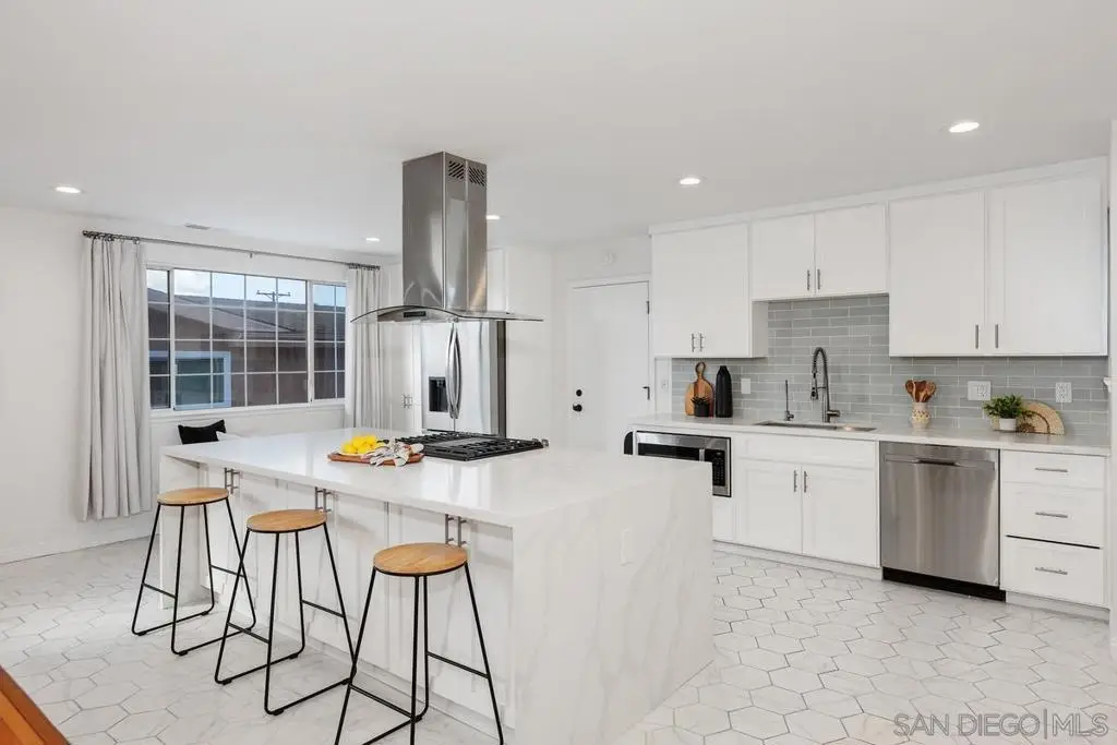 7541 Salizar St, San Diego, CA 92111 - Image #1