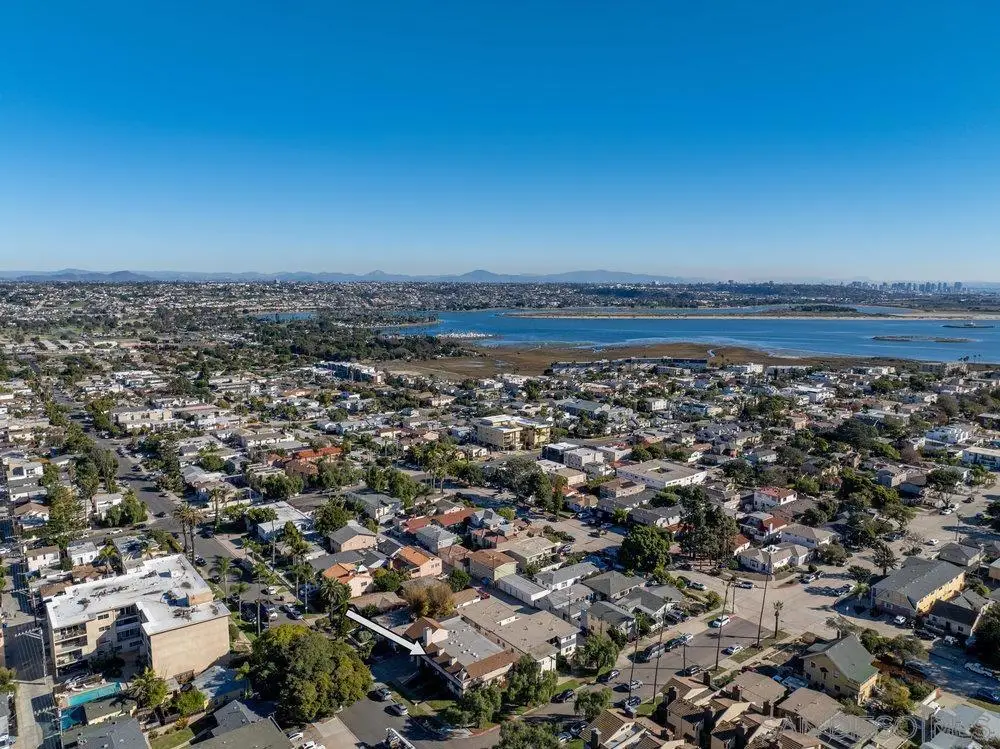 1805 Thomas Ave, San Diego, CA 92109 - Image #1