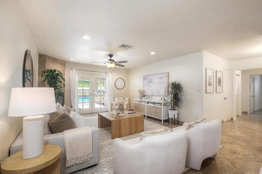 2372 Worden St, San Diego, CA 92107 - #3