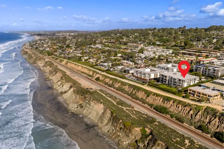 424 Stratford Ct #B31, Del Mar, CA 92014 - Image #2