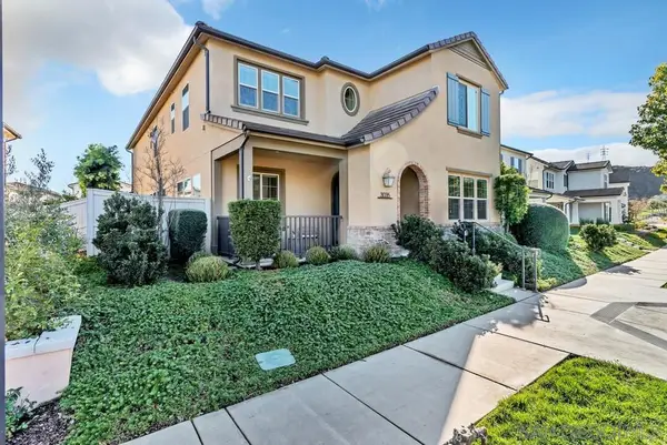 3035 Starry Night Dr, Escondido, CA 92029