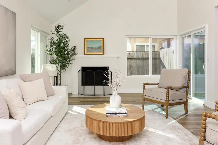 8686 Perseus Rd, San Diego, CA 92126 - Image #3