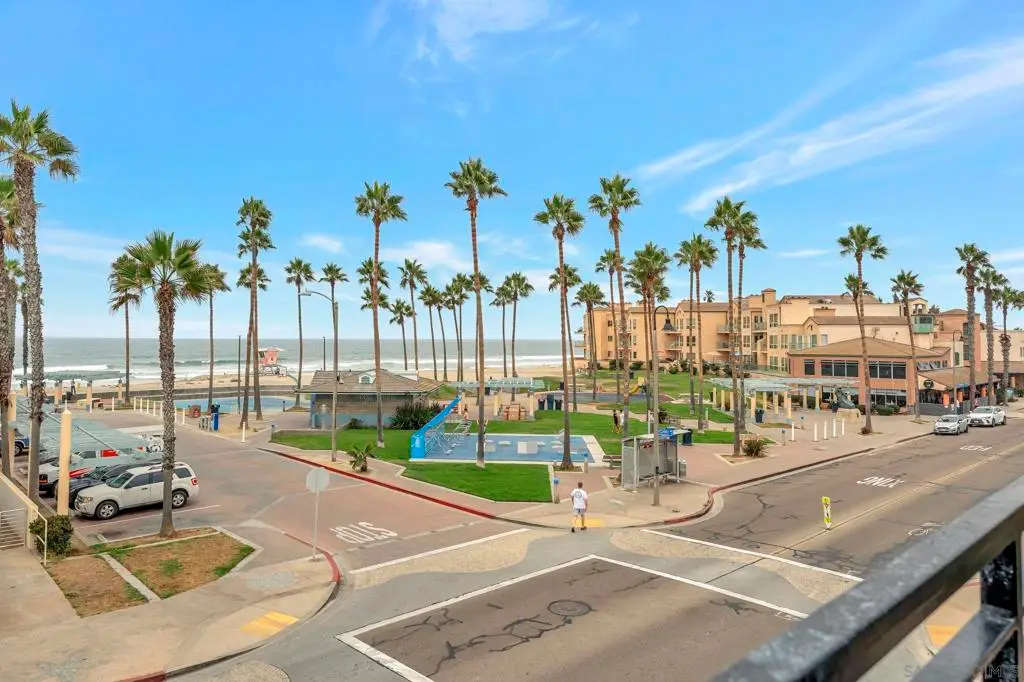 807 Seacoast Dr, Imperial Beach, CA 91932 - Image #1