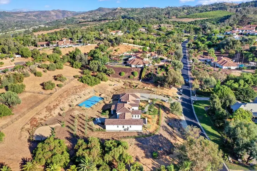 5808 Lake Vista Dr., Bonsall, CA 92003 - #2