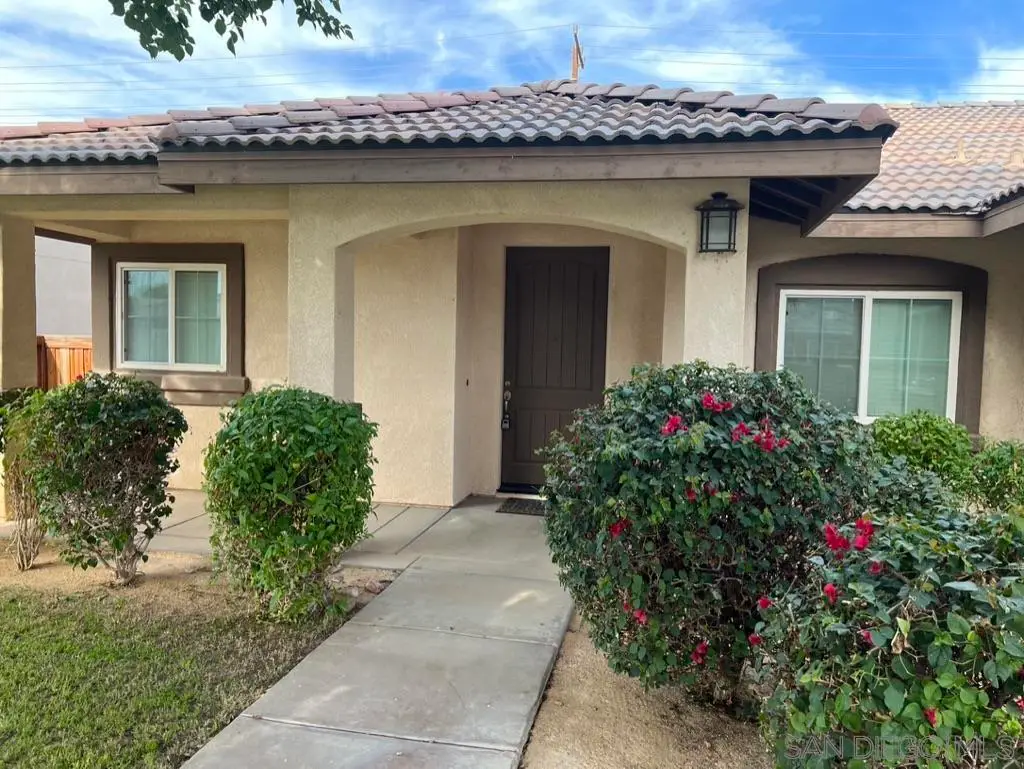 231 Bell Ct, Brawley, CA 92227 - Image #1
