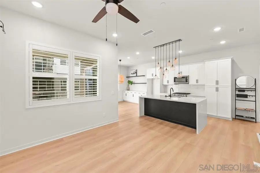 3001 Bravo Loop #2, Chula Vista, CA 91915 - Image #2