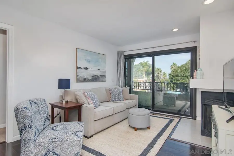 4494 Mentone St. #6, San Diego, CA 92107 - Image #2
